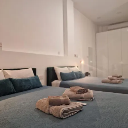 Royal Stay Luxury Homes Paphos Extérieur photo