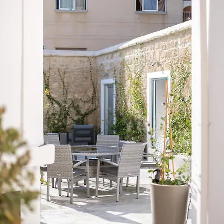 Royal Stay Luxury Homes Paphos Extérieur photo