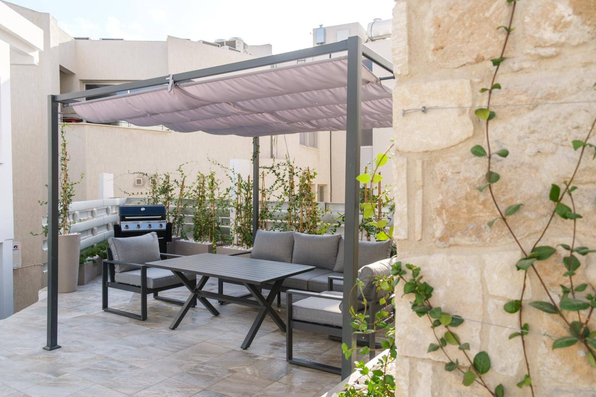Royal Luxury Homes